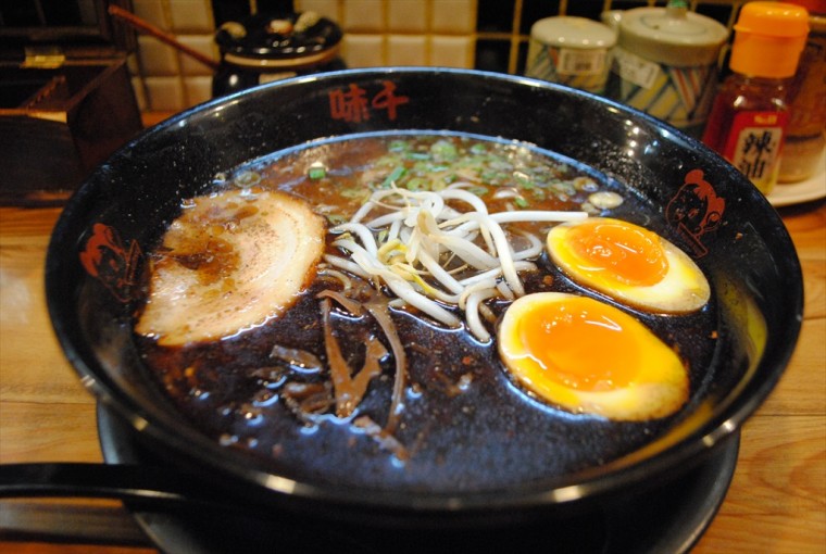 黒マー油麺