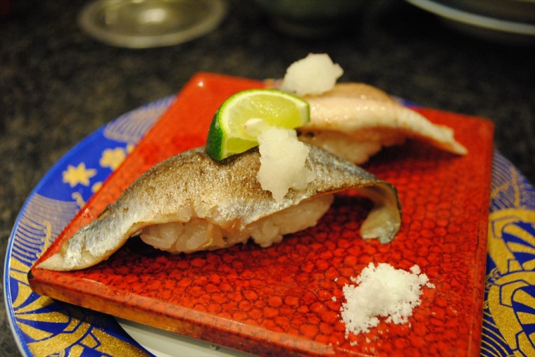 まいもん寿司の秋刀魚