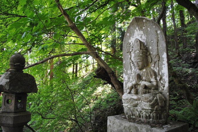山寺の仏像